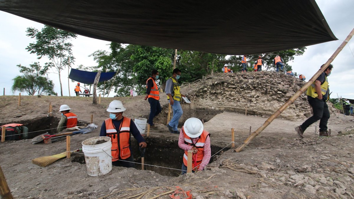 Obra.- Los trabajos que se hacen en la construcción para el funcionamiento del Tren Maya.