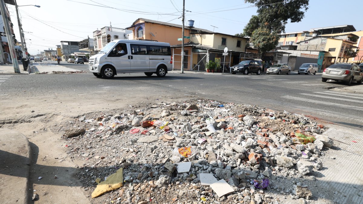 Escena. Los escombros se encuentran en este punto de a ciudad.