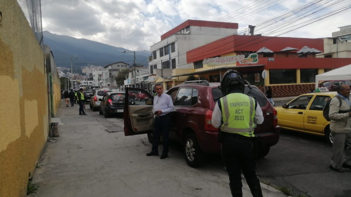 Estacionar vehículos en lugares no permitido deja a la fecha 12.856 sancionados