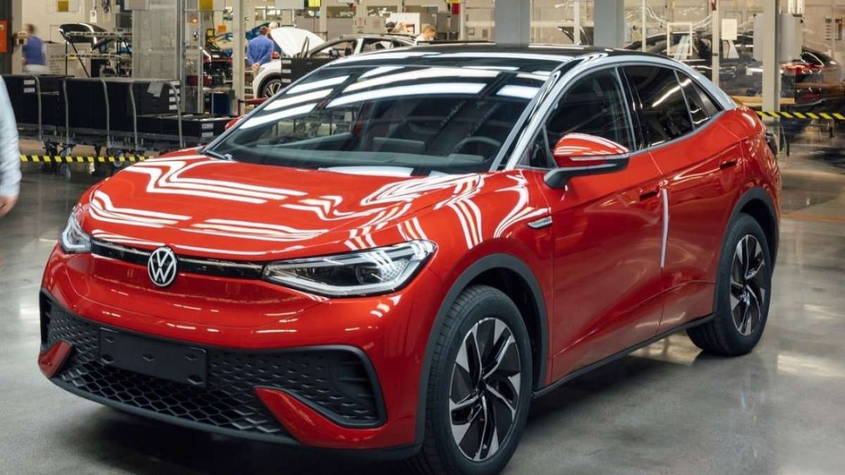 Transporte.- Uno de los carros de la marca Volkswagen que es eléctrico.