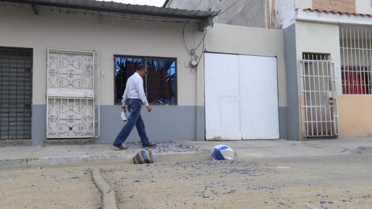 Viviendas resultaron afectadas por la explosión.