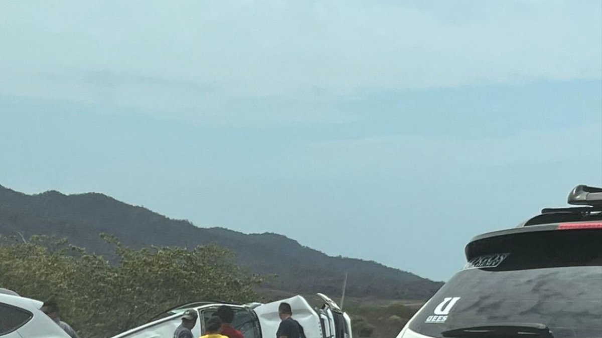 Roditti, quien manejaba un auto Sedán color plomo impactó a un Volkswagen color blanco