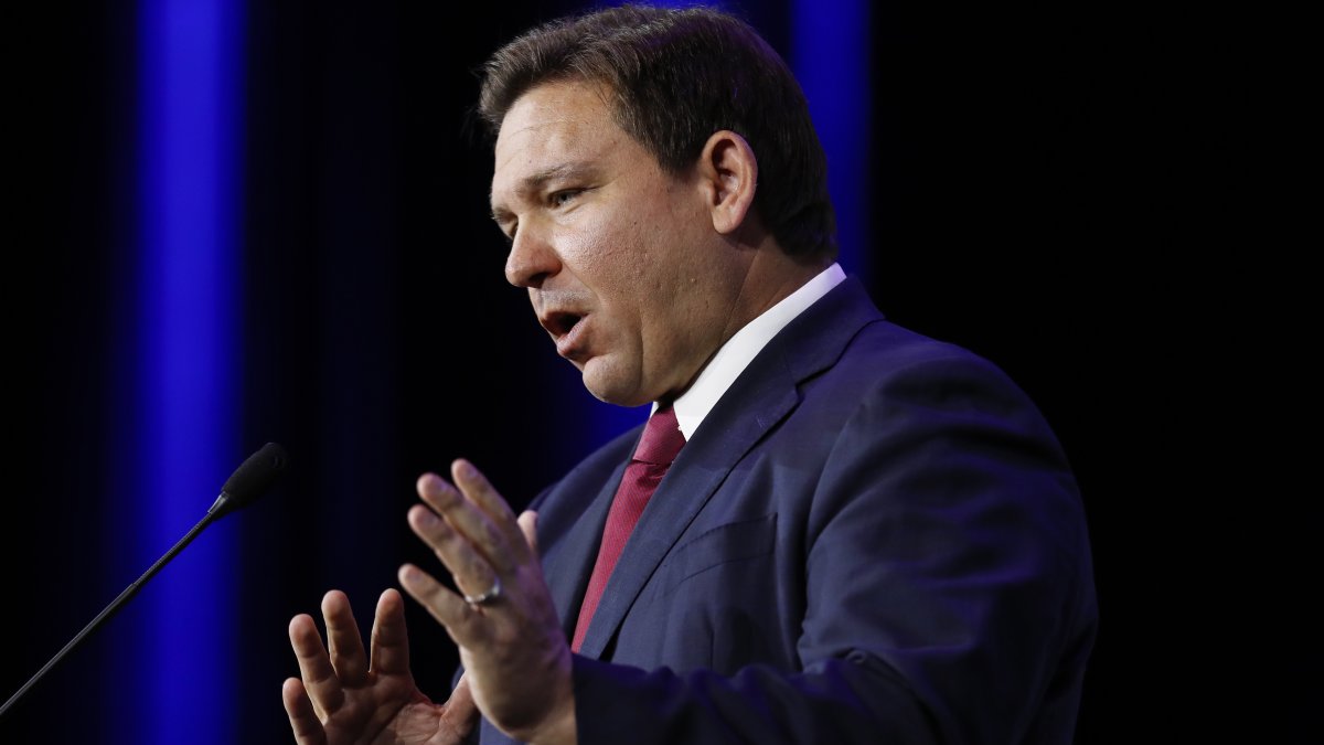 El gobernador de Florida, Ron DeSantis, en una fotografía de archivo. EFE/