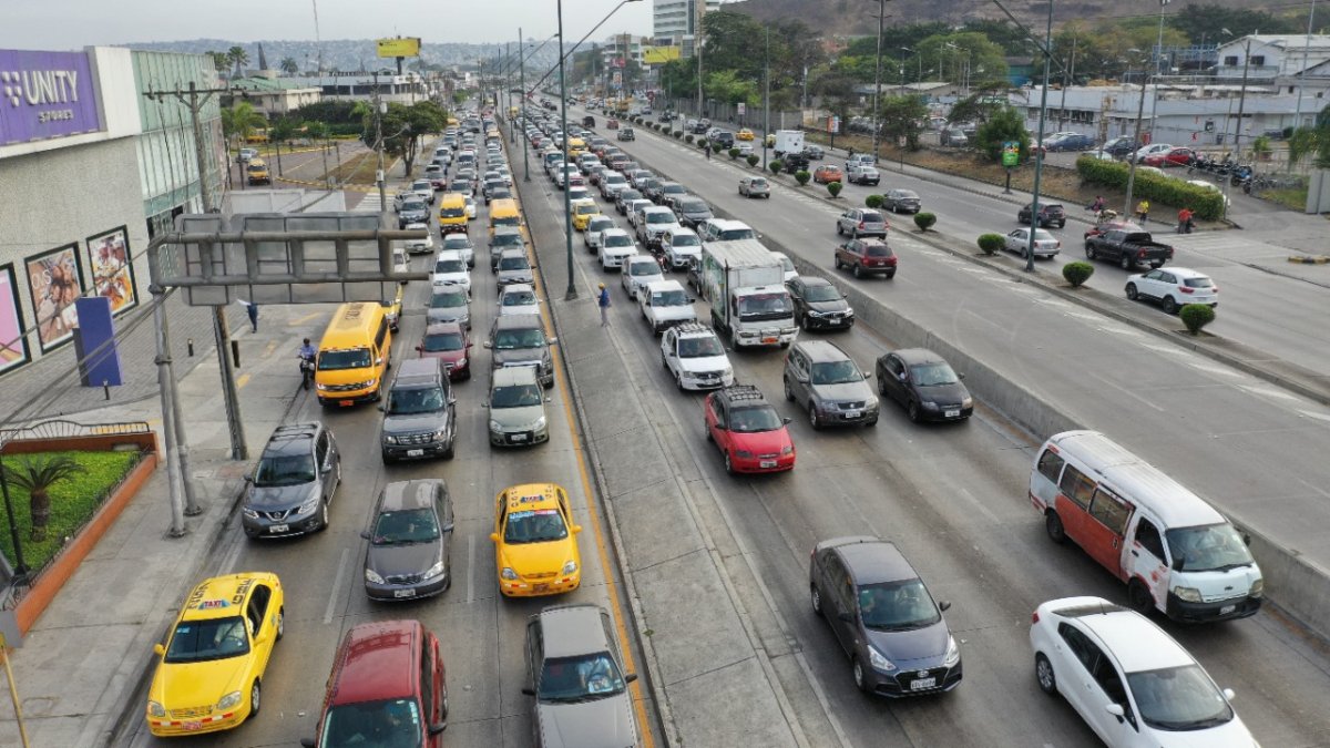 Una vista de un tramo de la avenida del Bombero.