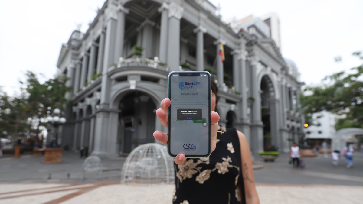 Fallo. Desde el registro a este aplicativo, AlertaApp, usuarios presentan problemas para el uso de este programa.