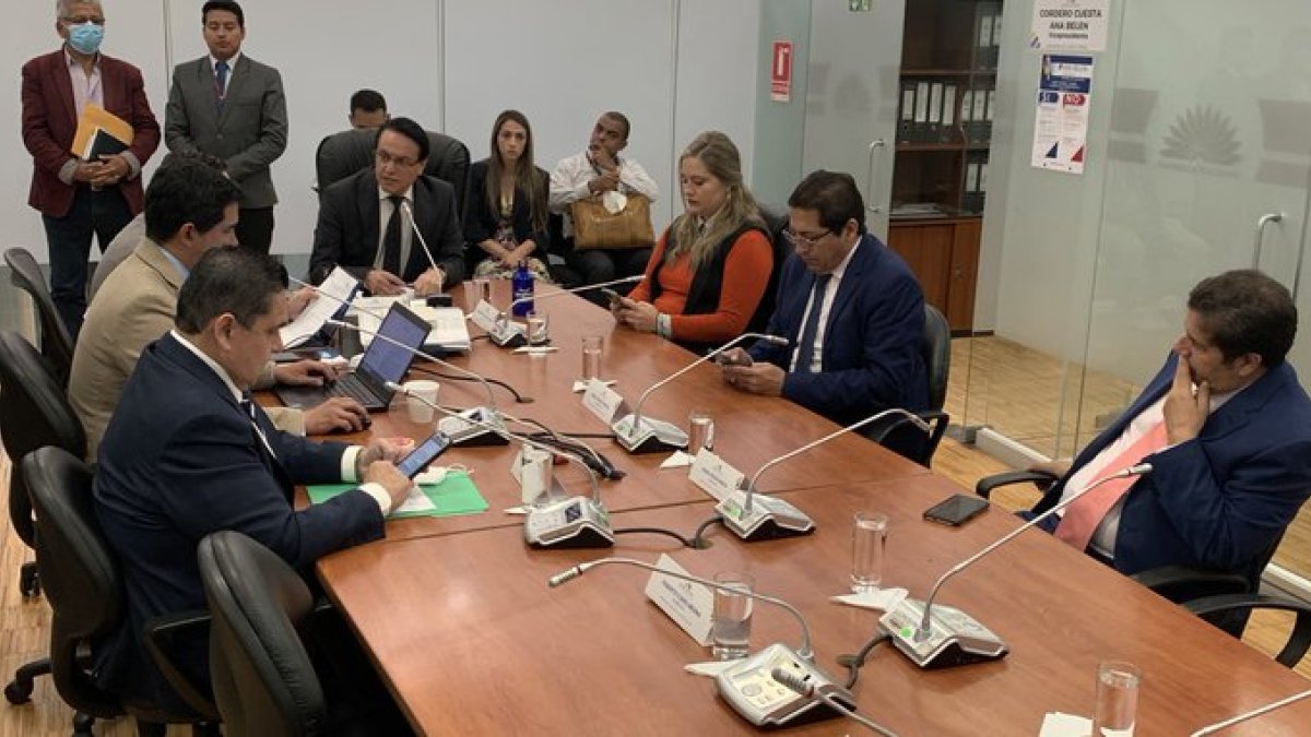 Los informes de posiciones se los asambleístas de la Comisión de Fiscalización serán enviados al presidente de la Asamblea.