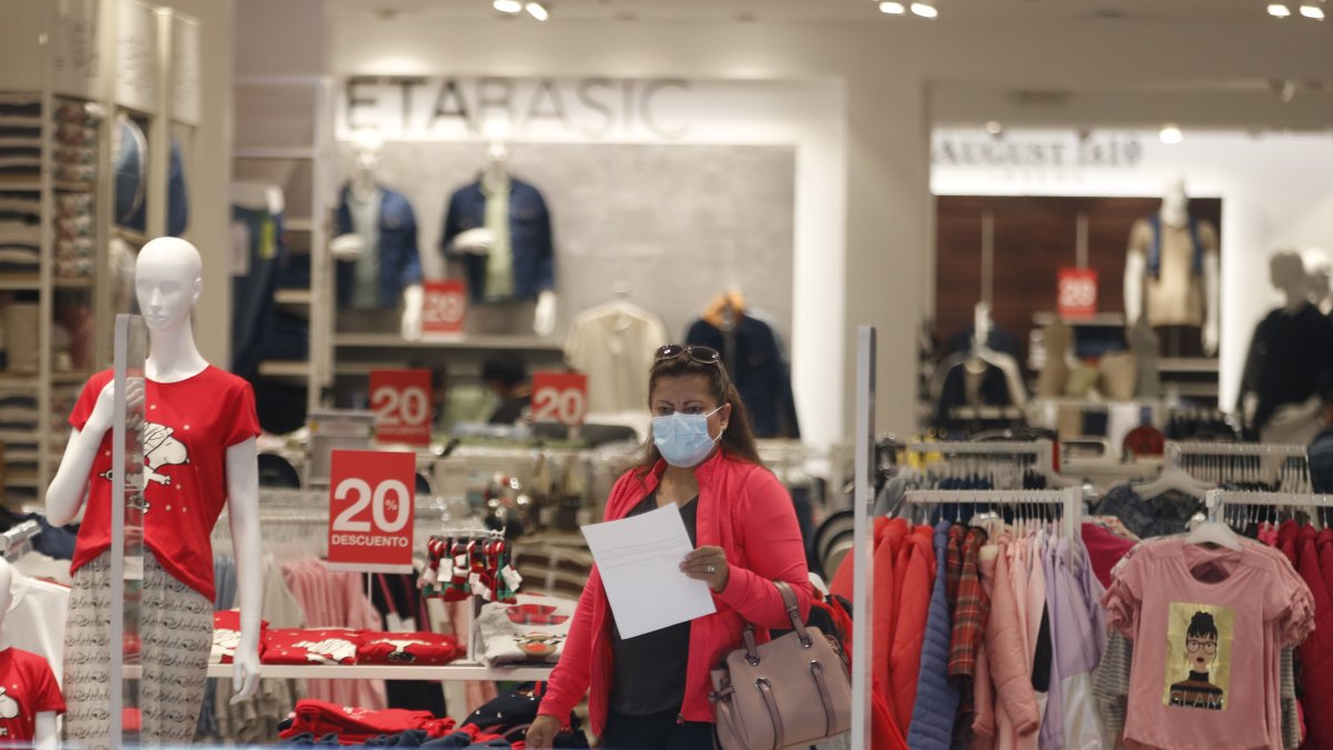 Promociones. Esta es la época del año en que los locales apuestan por mayores promociones y ofertas.