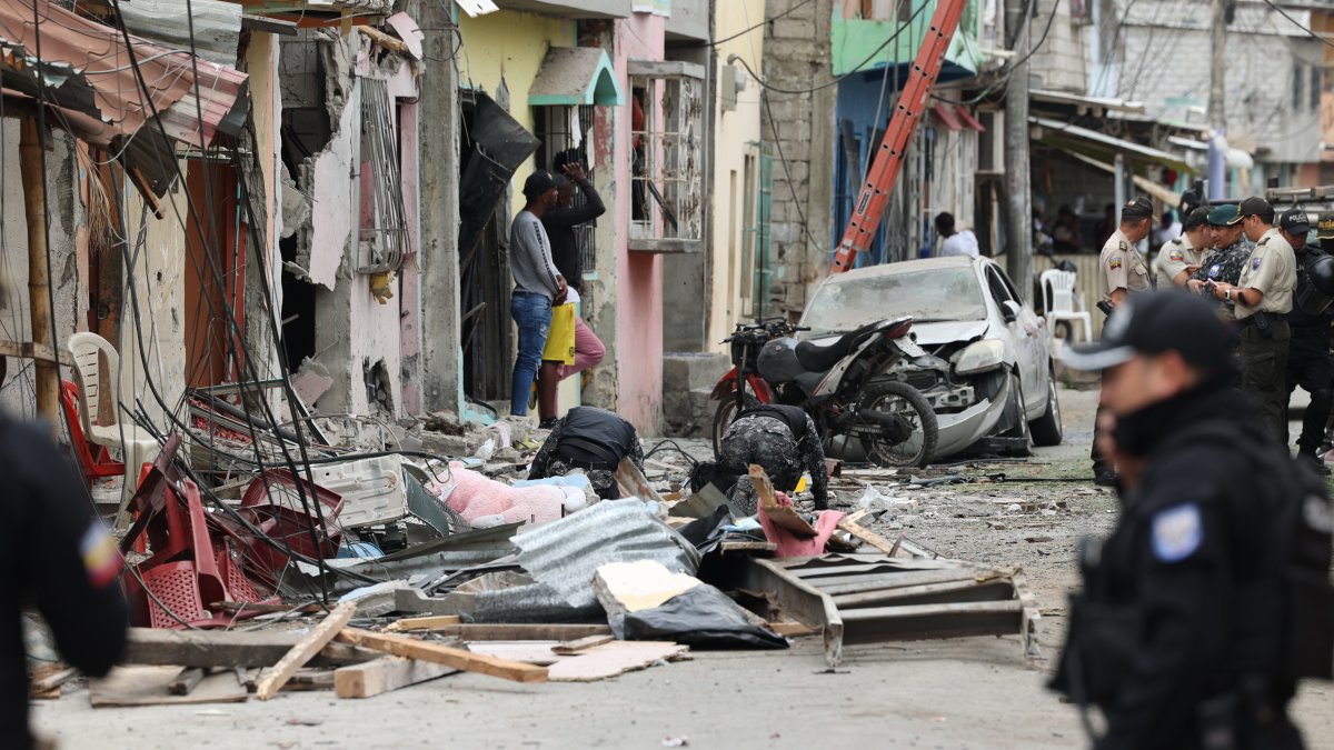 La luz del nuevo día (14 de agosto de 2022), descubrió  la magnitud del atentado en el barrio Cristo del Consuelo. Tres personas fallecieron al instante en el lugar y otras dos en el hospital.