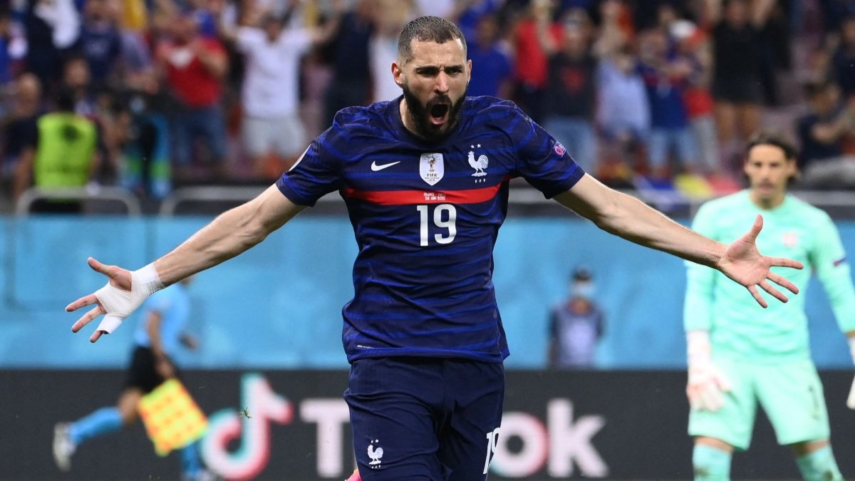 Karim Benzema, delantero francés, no volvería a jugar con su selección.