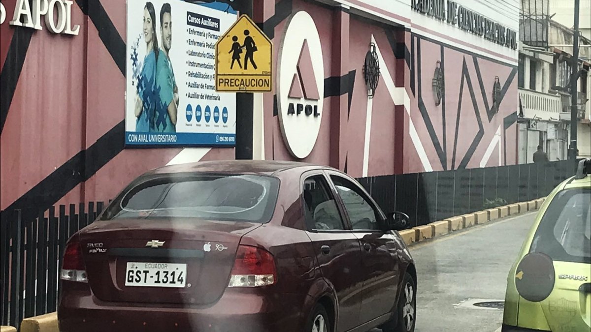 Imagen de este tipo son repetitivas en las calles de Guayaquil.