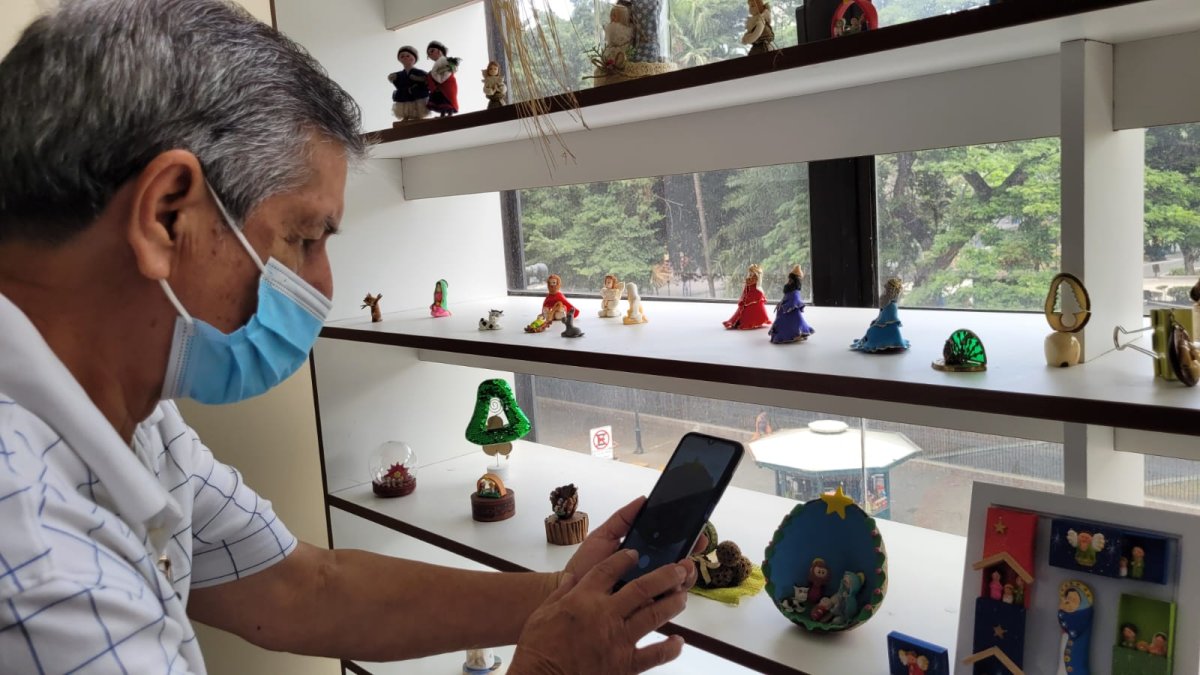 Hubo pesebres de todos los tamaños y elaborados asimismo con una variedad de materiales.