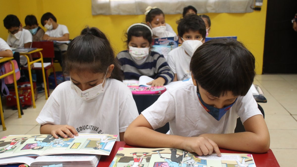 Algunos estudiantes acudirán a sus planteles hasta este jueves, otros lo harán hasta el viernes.
