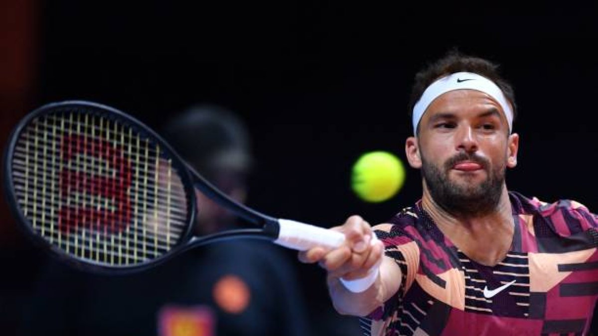 Grigor Dimitrov, tenista búlgaro, muestra su solvencia frente a Nick Kyrgios.