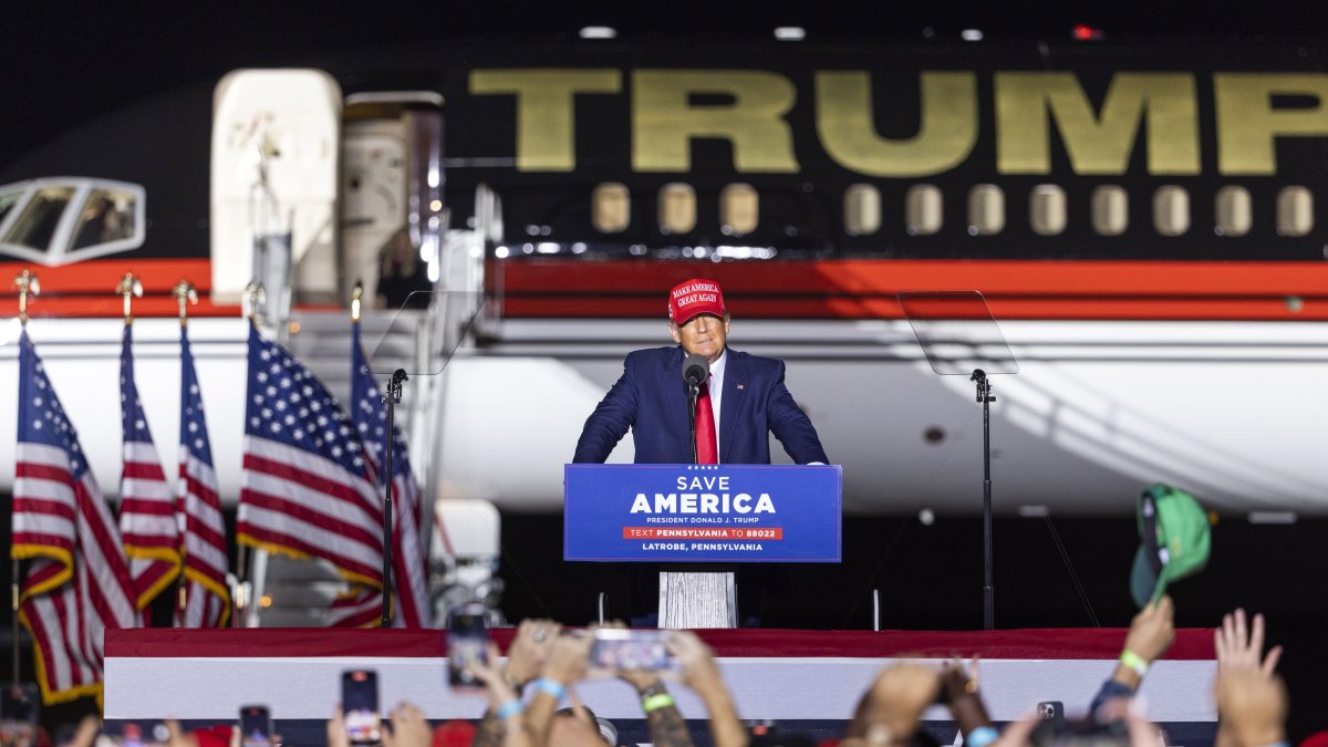 El expresidente de EE.UU., Donald Trump. EFE//JIM LO SCALZO