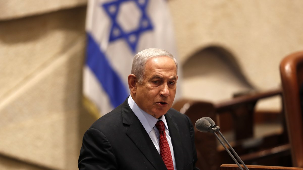 Benjamin Netanyahu habla ante el Parlamento en Jerusalén el 9 de mayo de 2022. EFE/I