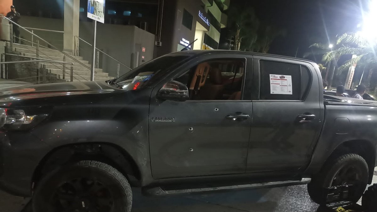 Salitre. Así quedó el vehículo tras el ataque a bala del miércoles.