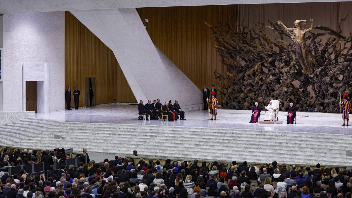 Roma. El papa Francisco presidió la reunión del mensaje navideño