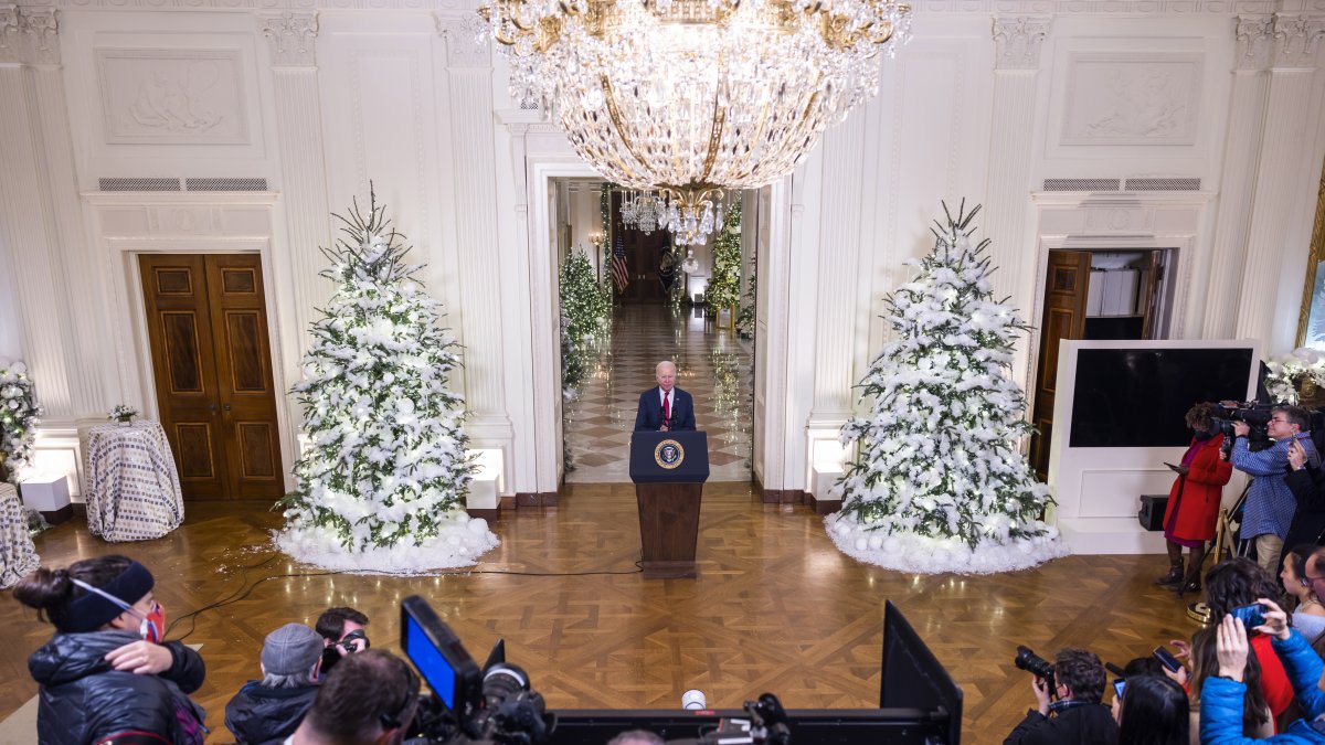 El presidente de Estados Unidos, Joe Biden, ofrece un discurso de Navidad en la Casa Blanca, el jueves 22 de diciembre.
