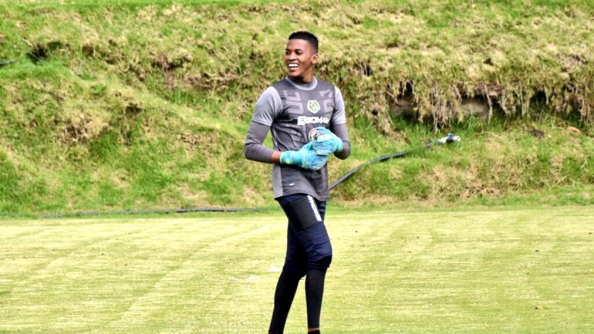 Adonnis Pabón, meta del Mushuc Runa, se afianzó en la titularidad de su club.