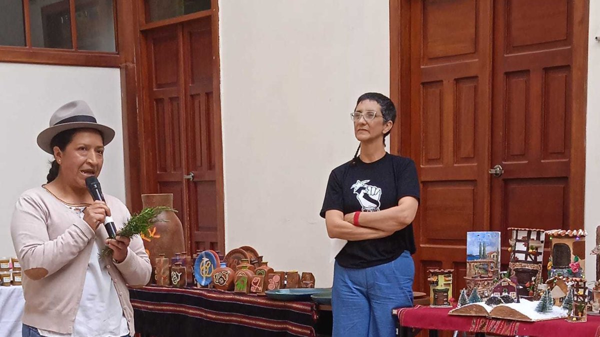 Loja. Una delegada de la Red Agroecológica realiza un acto.