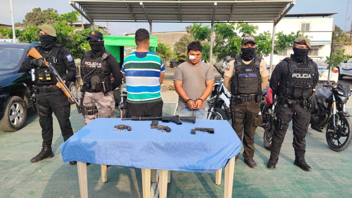 Detenidos. La Policía presentó a sospechosos de crímenes.