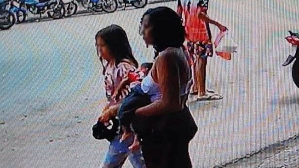 La mujer de 31 años se llevó el bebé Liam, de Quinindé a Esmeraldas.