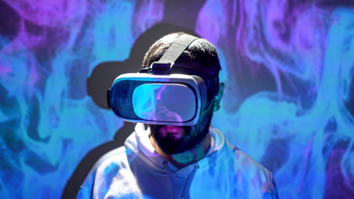 Conectarse y sentirse físicamente dentro del mundo virtual es apenas una de las nuevas progresos tecnológicos del 2022