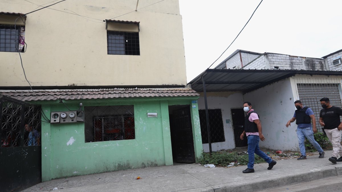 Hecho. En uno de los departamentos de esta casa ocurrió el crimen.