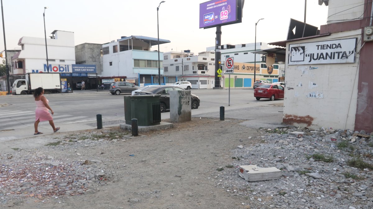Moradores piden se le de un mejor uso a los espacios vacíos.
