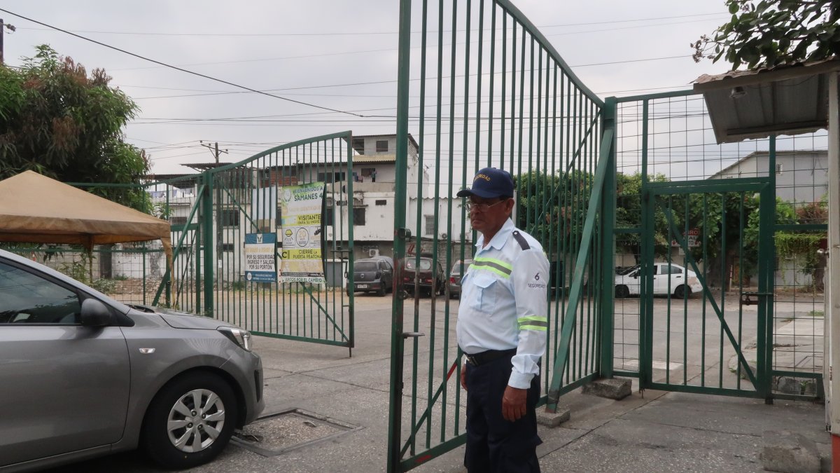 La ciudadanía vive rodeada de rejas para resguardarse del hampa.