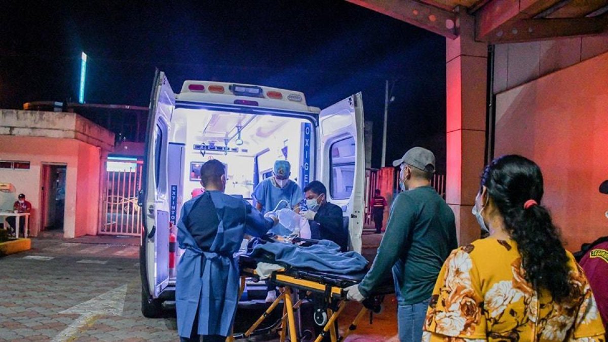 Quito. El traslado hacia la capital se hizo desde Lago Agrio, tras la atención inicial recibida luego del ataque.