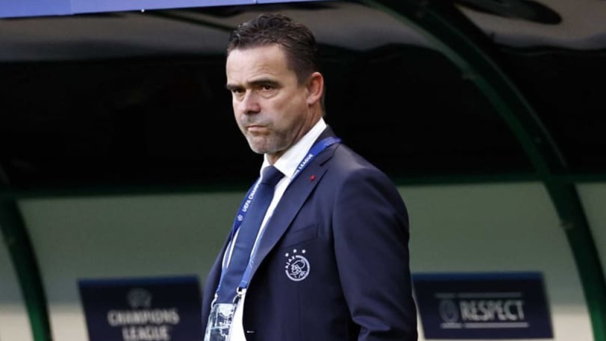 Overmars se recupera de un problema médico.