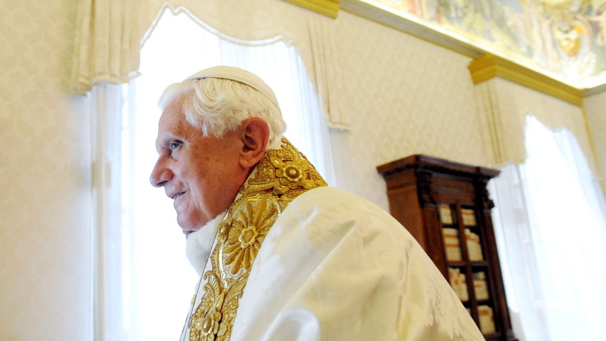 En el documento, el papa agradeció a sus padres que le dieron la vida 