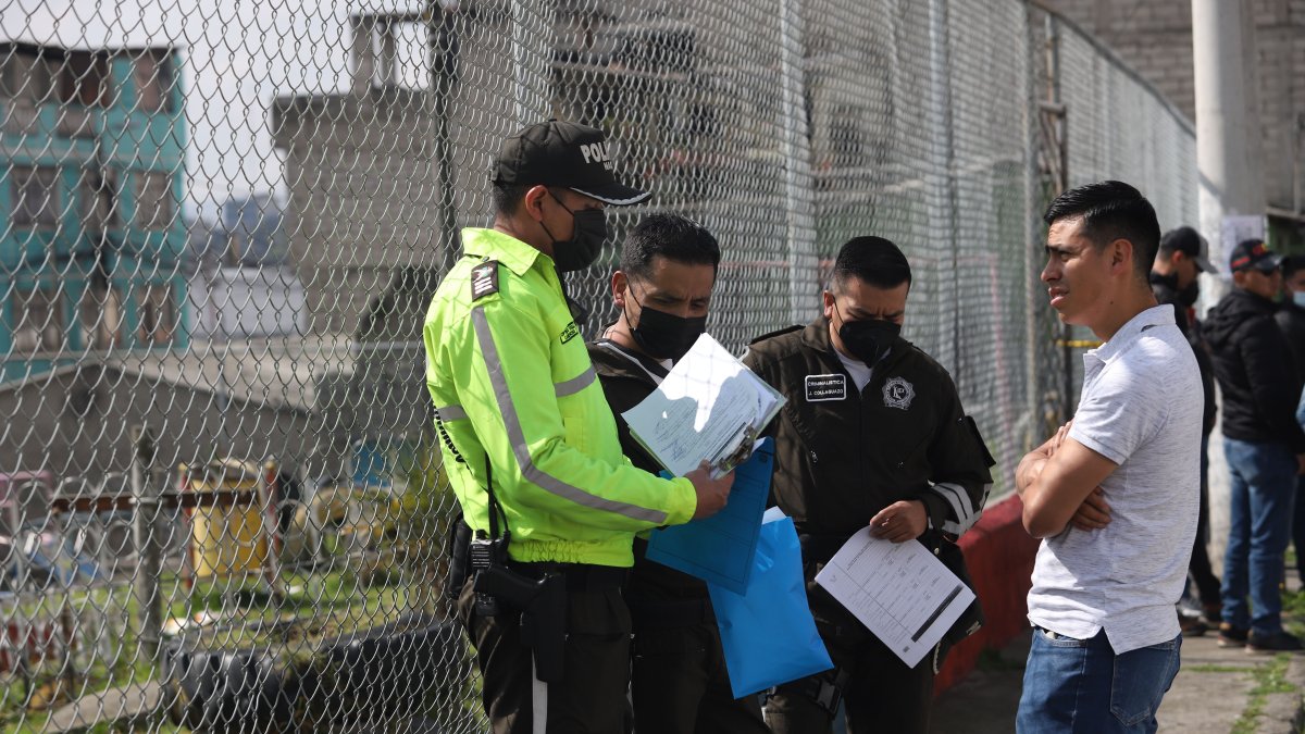 La Policía indaga si los atacantes serían miembros de una banda que en las últimas semanas han cometido varios robos.