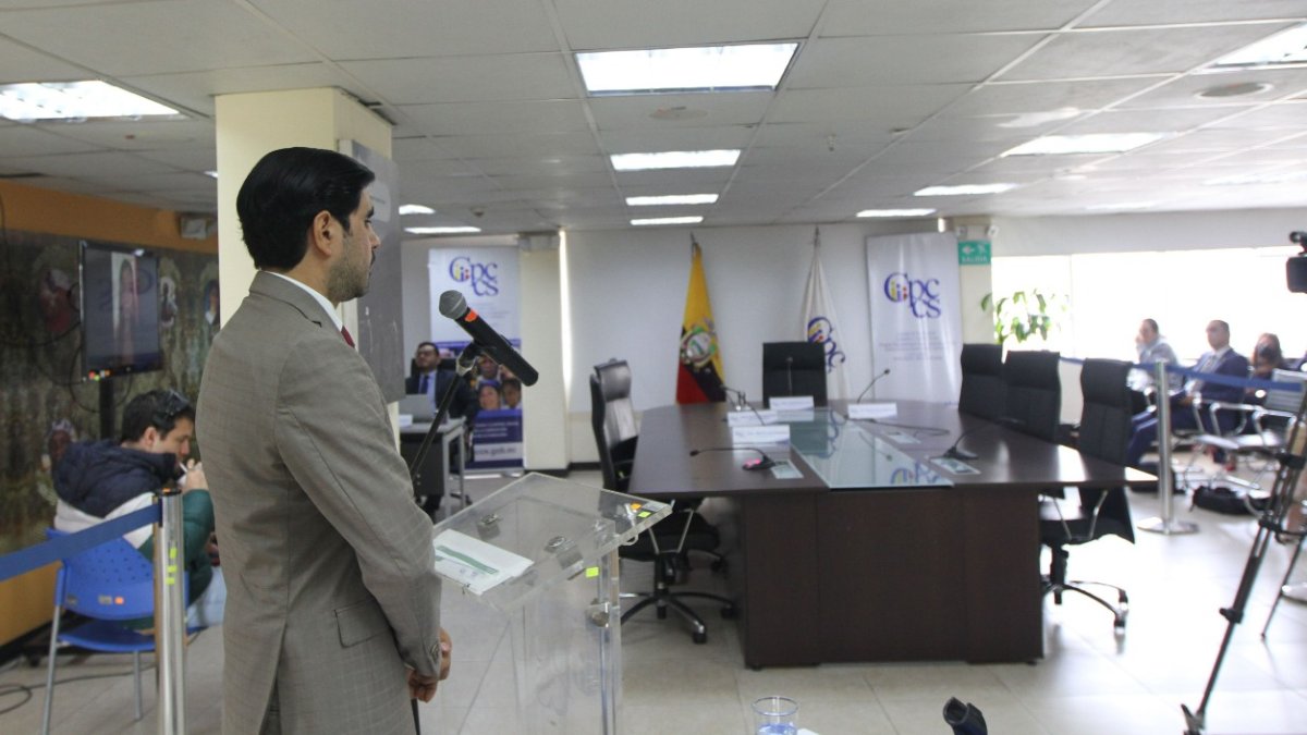 Propuesta. Luis Vera fue el primero en dar a conocer su plan en caso de llegar al Consejo de la Judicatura.