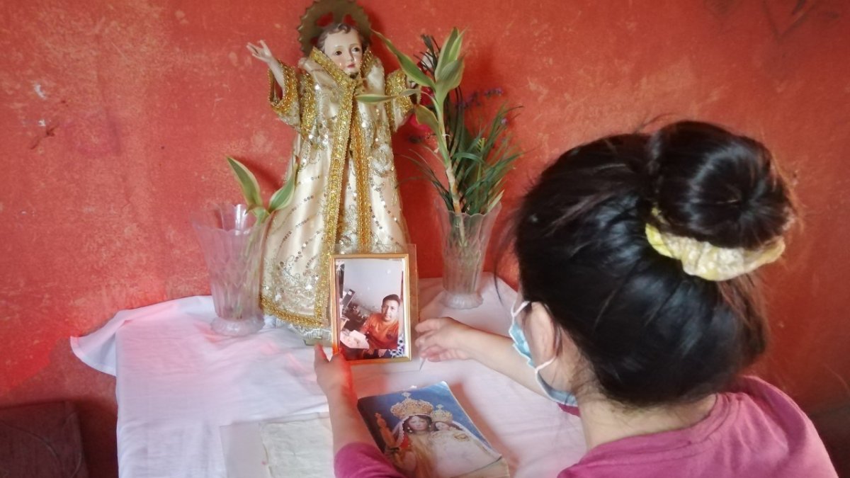 Deseo. Mónica busca conocer qué pasó con su marido.