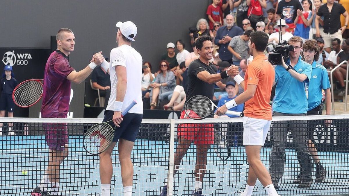 REDACCIÓN EXPRESO
gonzalo-escobar-tenis
Si bien no arrancaron con pie derecho en el primer set, el bosnio Brkic y el ecuatoriano Escobar (d) lograron revertir el partido y clasificaron a las semifinales.