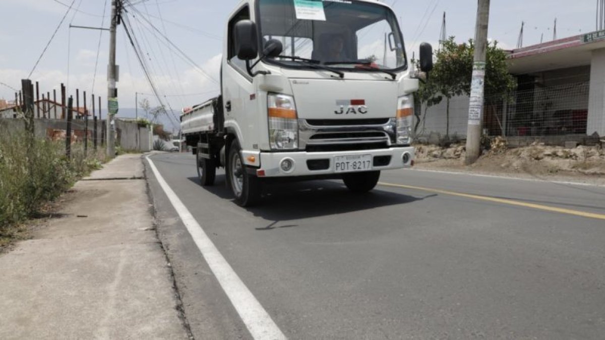 Vía. Las calles 24 de Mayo y Apóstol Santiago serán asfaltadas.