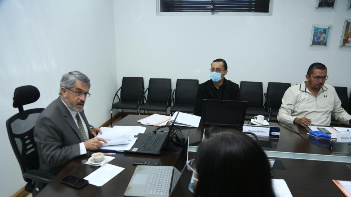 El ministro de Salud, José Ruales, preside el Pleno del Consejo Nacional para la Igualdad de Discapacidades.