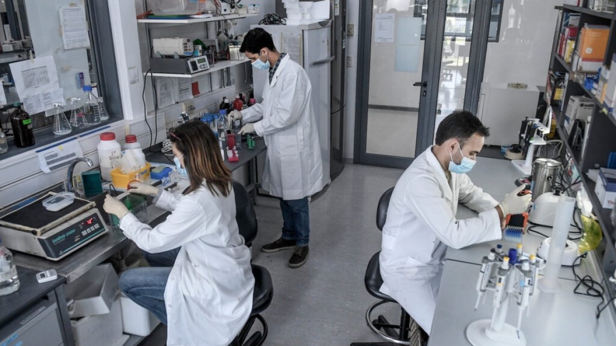 Montevideo. Jornada laboral en la sede de Eolo Pharma en la capital de Uruguay.