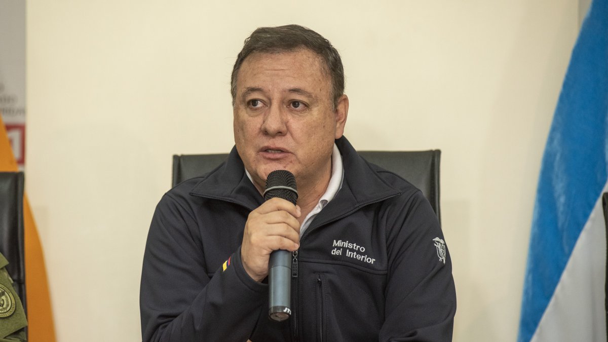 Foto de archivo del ministro de Interior de Ecuador, Juan Zapata.
