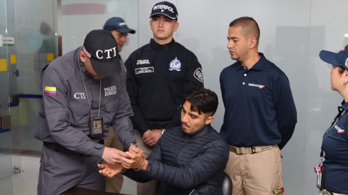 Luego de las 14:30, Migración Colombia señaló que Germán Cáceres fue expulsado de ese país por un periodo de 10 años y no hay recurso que se pueda imponer contra la medida.