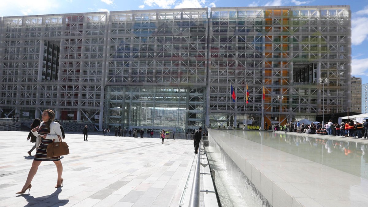 El Ministerio de Economía y Finanzas resaltó como un logro la reducción del déficit fiscal en 2022.