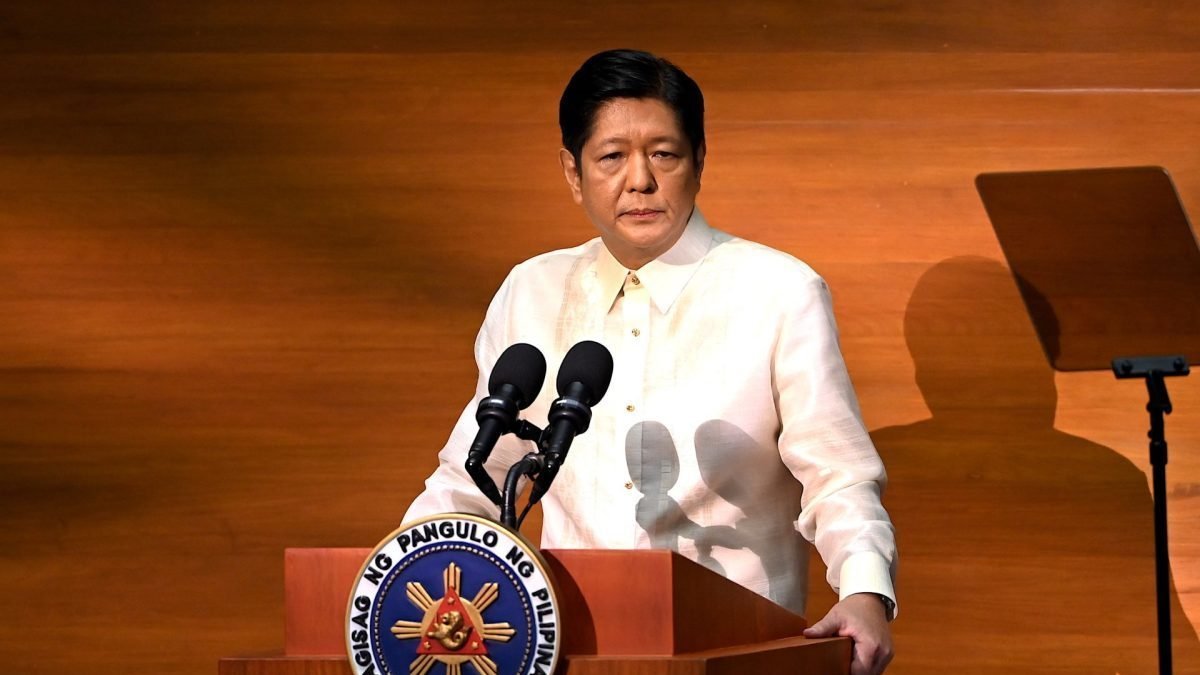 l presidente de Filipinas, Ferdinand Marcos Jr., viajó este martes 3 de enero de 2023 a Pekín, donde se reunirá esta semana con su homólogo chino, Xi Jinping,