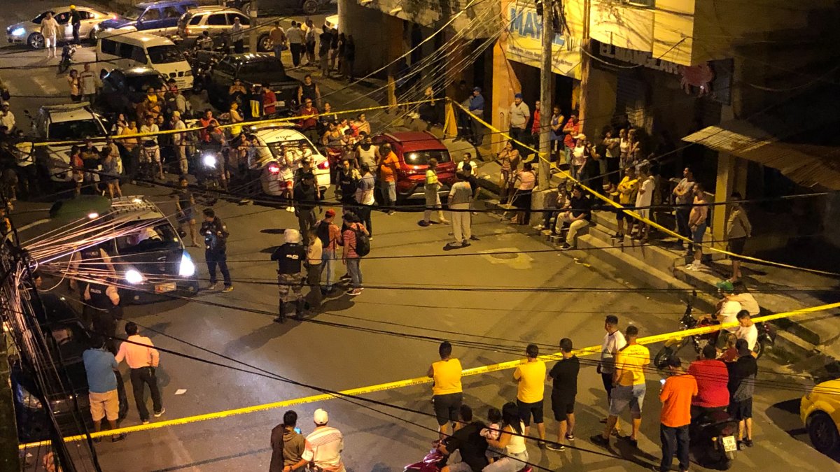Babahoyo. Agentes acordonaron la escena del asesinato.