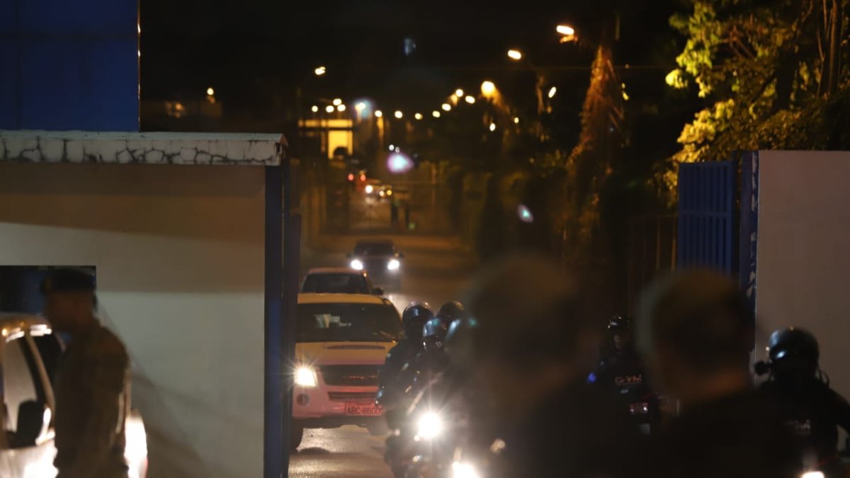 Llegada de Germán Cáceres  al centro de privación de libertad  'La Roca'.