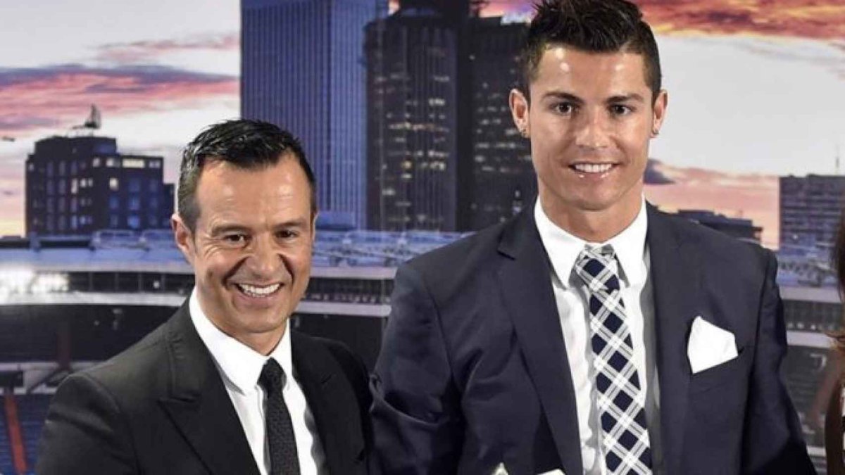 Foto archivo de Jorge Mendes junto a Cristiano Ronaldo.