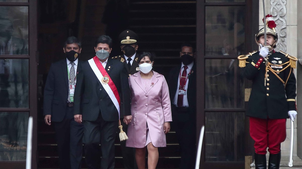 Foto de archivo del expresidente del Perú, Pedro Castillo, y su esposa Lilia Paredes.  