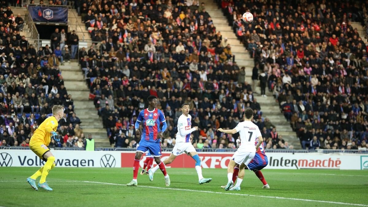 El PSG logró un difícil triunfo en la Copa de Francia.