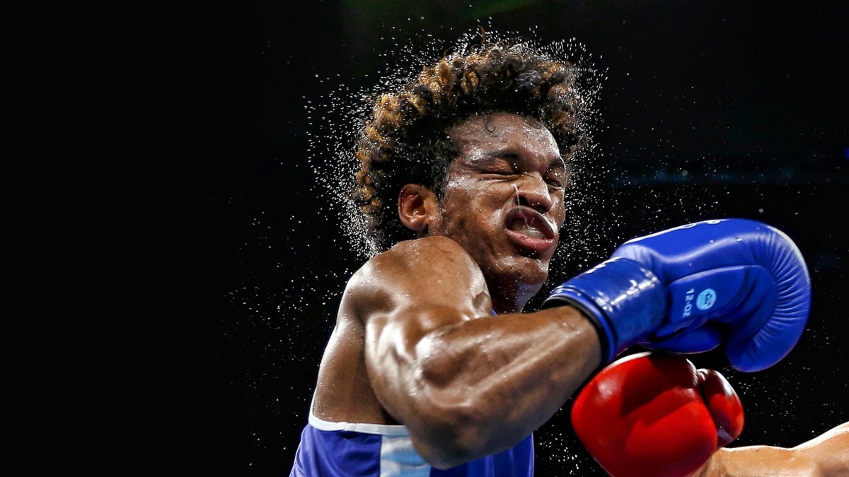 Carlos Mina, boxeador ecuatoriano que ganó diploma en Juegos Olímpicos, atraviesa por trastornos mentales.